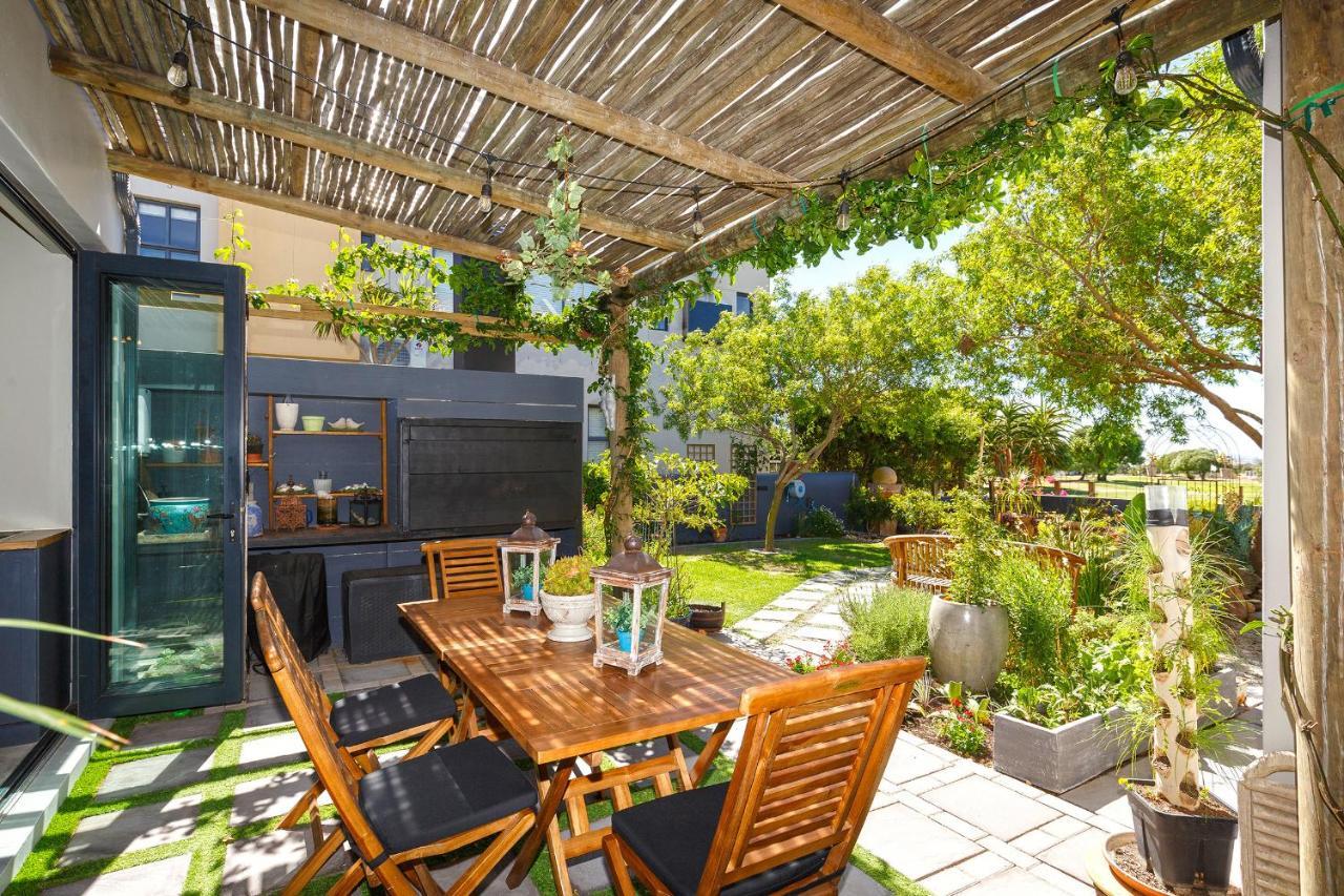 Le Mahi Guest House Langebaan Kültér fotó