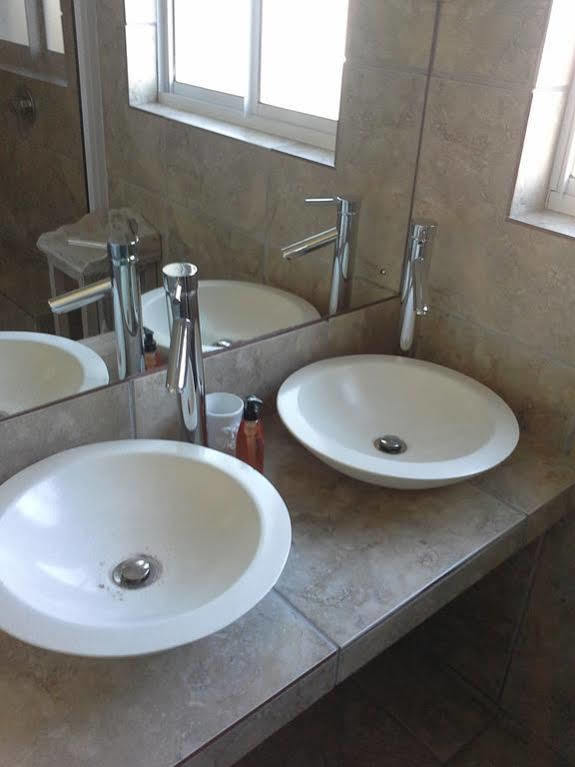Le Mahi Guest House Langebaan Kültér fotó