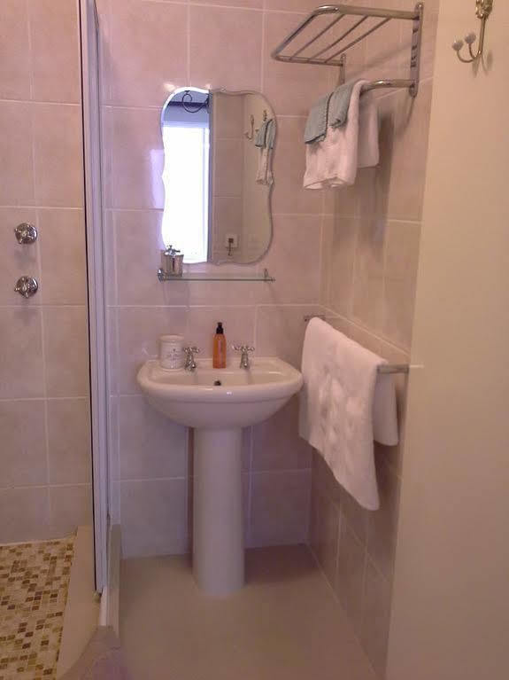 Le Mahi Guest House Langebaan Kültér fotó